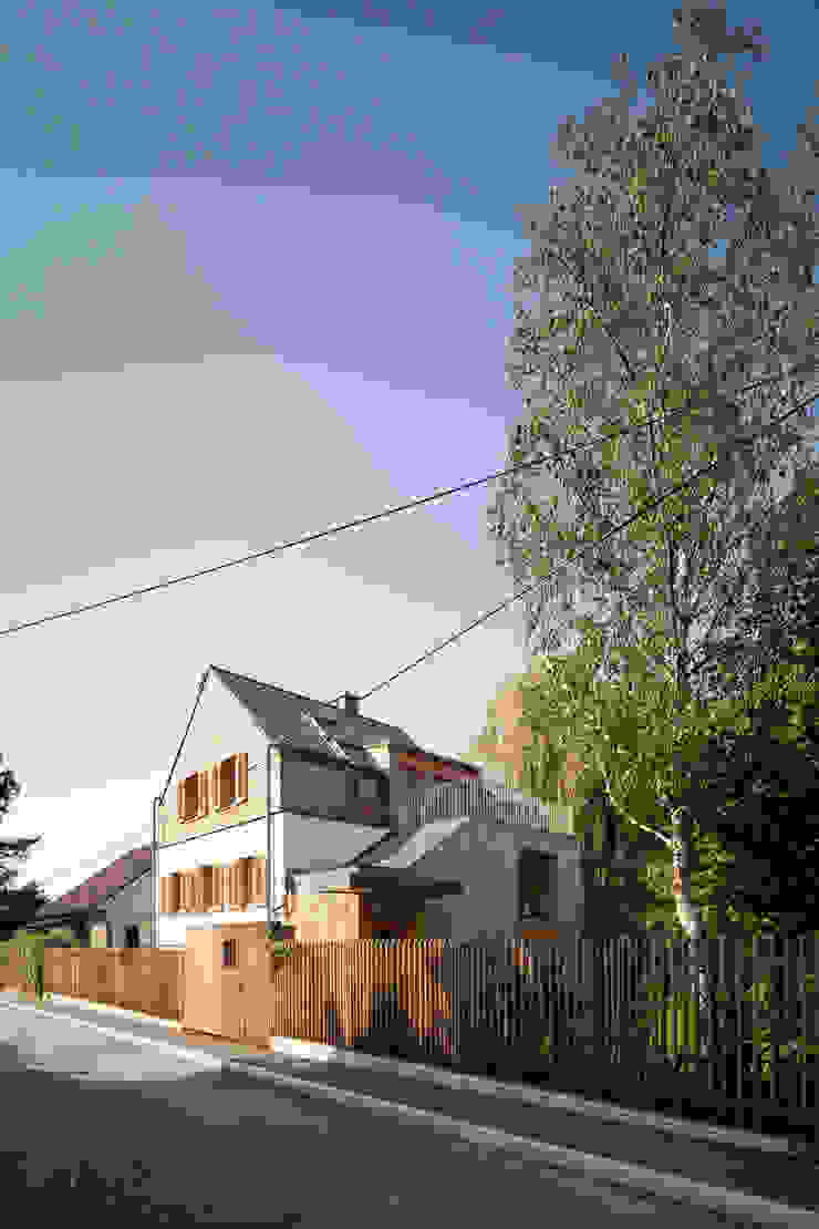 Straßenansicht illichmann-architecture Moderne Häuser