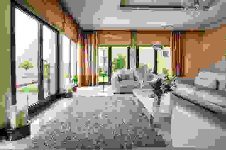 Palm Jumeirah 1 Chameleon Interior Living room