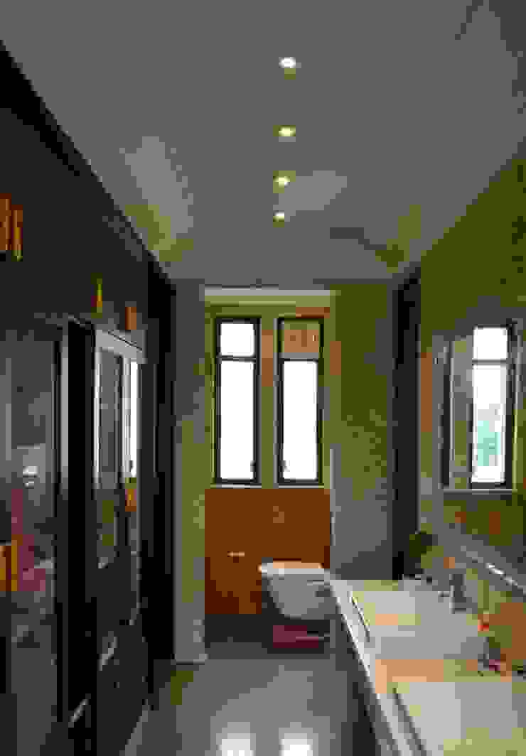 Eklektyczna łazienka od Chaukor Studio Eklektyczny