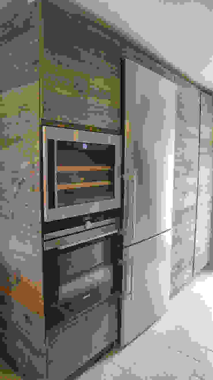 Design and functionality in your kitchen di RI-NOVO Rustico Legno Effetto legno