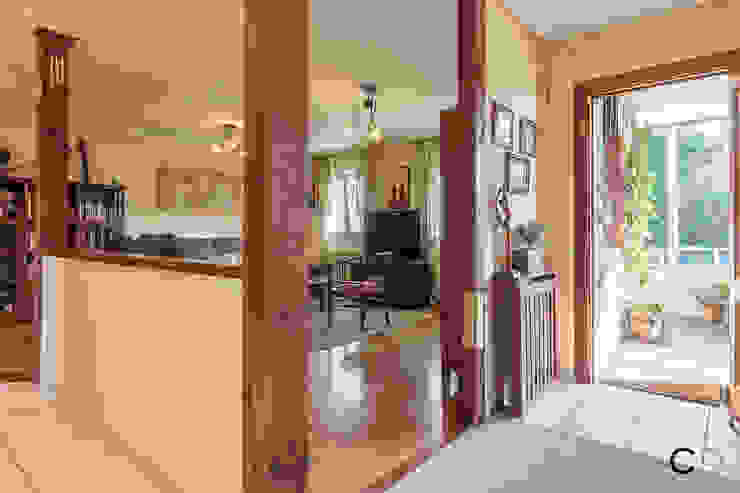 CCVO Design and Staging Salas de estar modernas