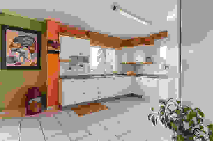 CCVO Design and Staging Cozinhas modernas