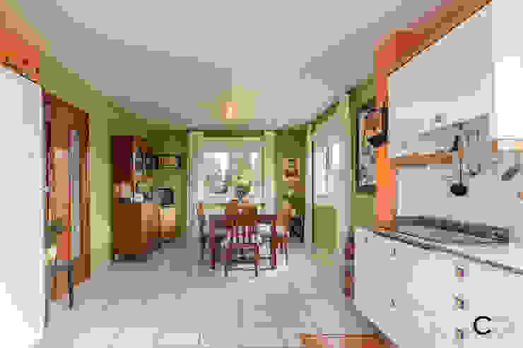 Cozinhas modernas por CCVO Design and Staging Moderno