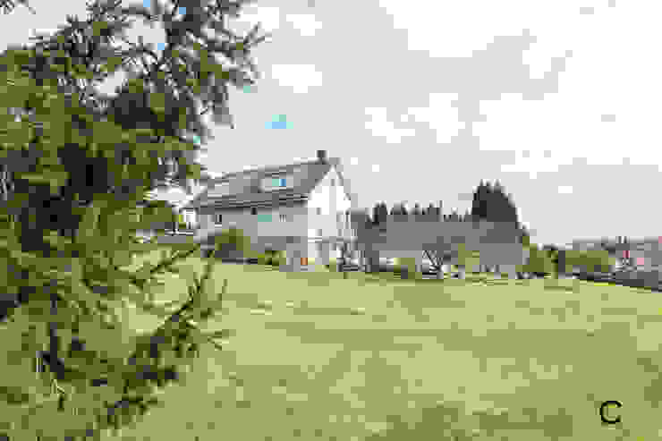 CCVO Design and Staging Casas modernas