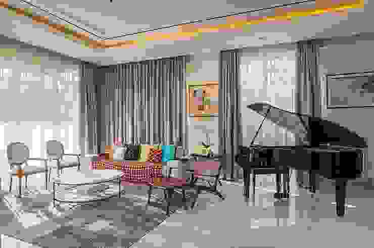 Cajuputi House, EIGHT IDEA EIGHT IDEA Ruang Keluarga Gaya Eklektik