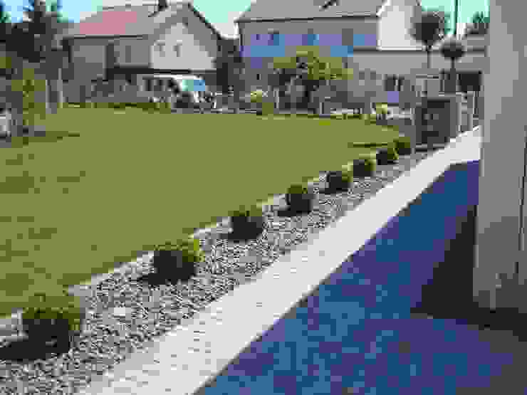 Garten-Landschaftsbau Hierreth-Felser GmbH Giardino moderno