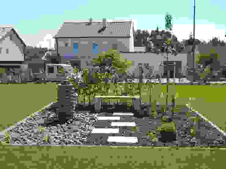 Garten-Landschaftsbau Hierreth-Felser GmbH Giardino moderno