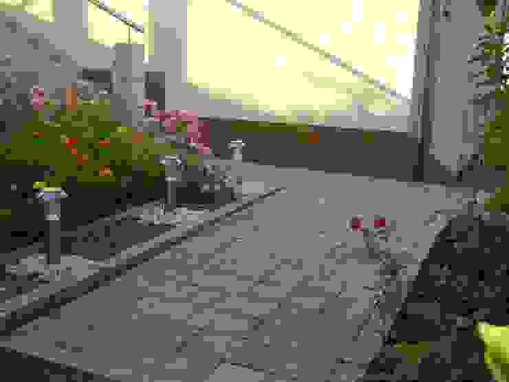 Garten-Landschaftsbau Hierreth-Felser GmbH Giardino moderno