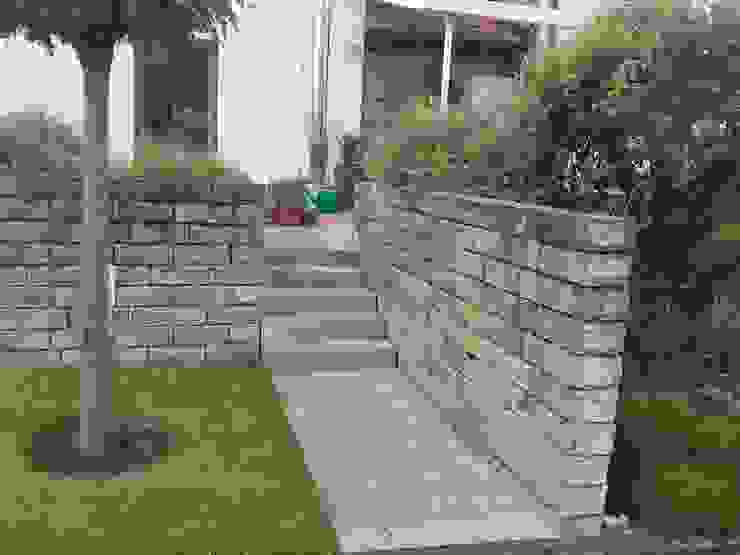 Garten-Landschaftsbau Hierreth-Felser GmbH Giardino in stile rustico