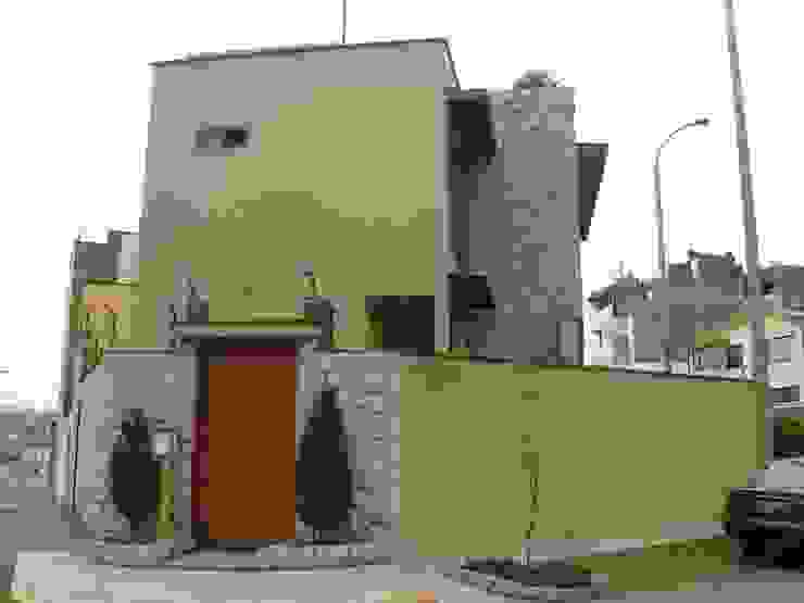 Casa D Santiago de Surco Arquitotal SAC Modern houses