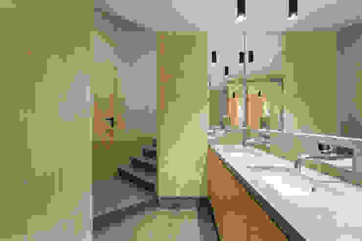 Gastronomía de estilo mediterráneo de BL Design Arquitectura e Interiores Mediterráneo Contrachapado