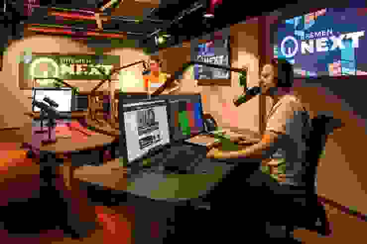 Radio Bremen NEXT by RAUMINRAUM rauminraum Moderne Bürogebäude