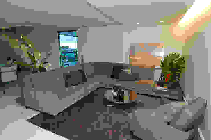 APTO EDUROSE, Gislene Soeiro Arquitetura e Interiores Gislene Soeiro Arquitetura e Interiores Moderne Wohnzimmer