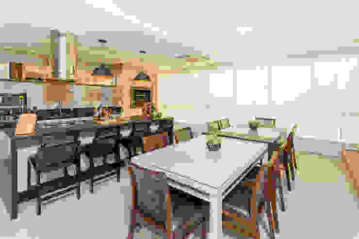 Juliana Agner Arquitetura e Interiores Balcones y terrazas modernos