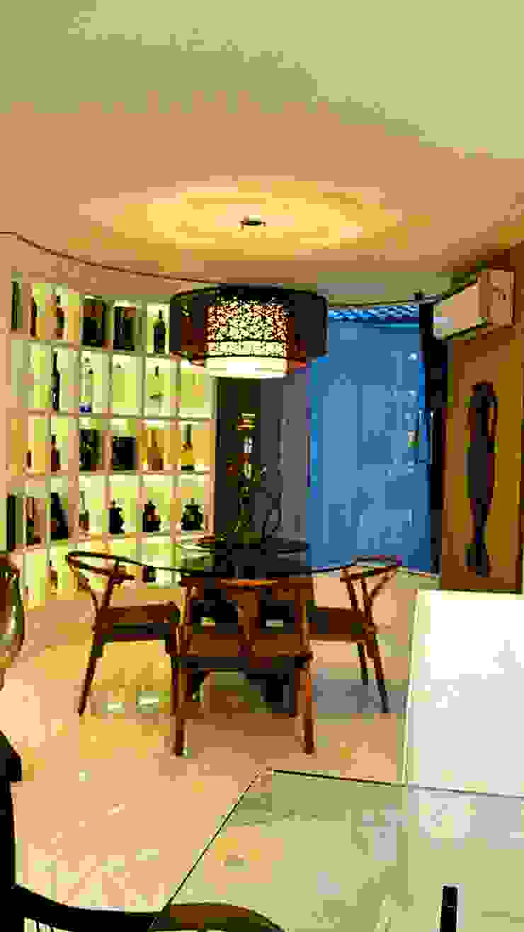 Residencia Alves STUDIO AGUIAR E DINIS Modern wine cellar