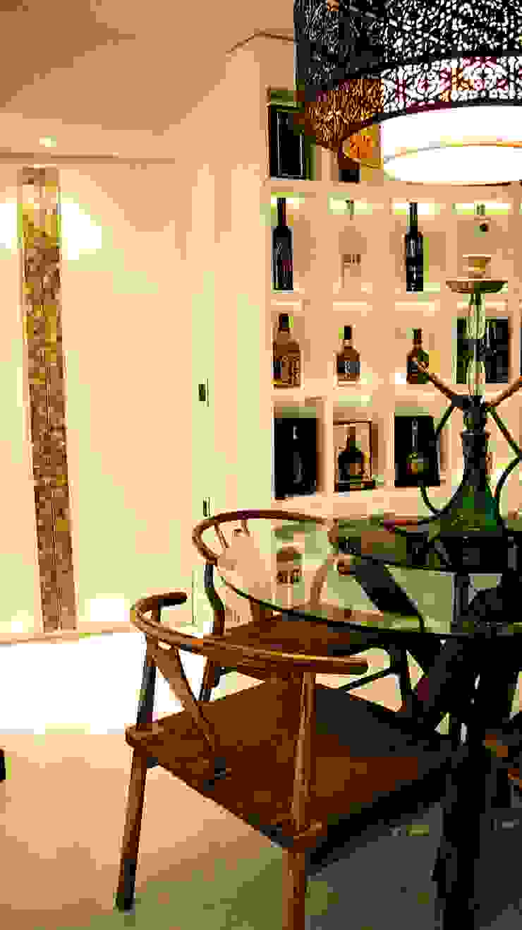 Residencia Alves STUDIO AGUIAR E DINIS Modern wine cellar