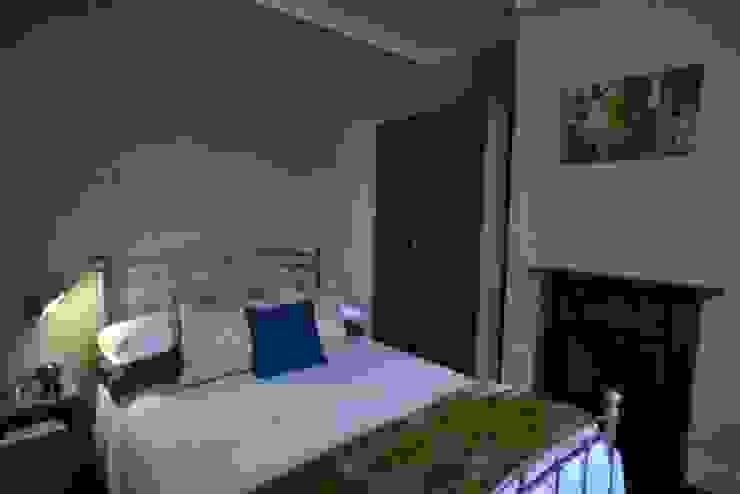 HMO Rrefurbishment Kerry Holden Interiors Camera da letto moderna