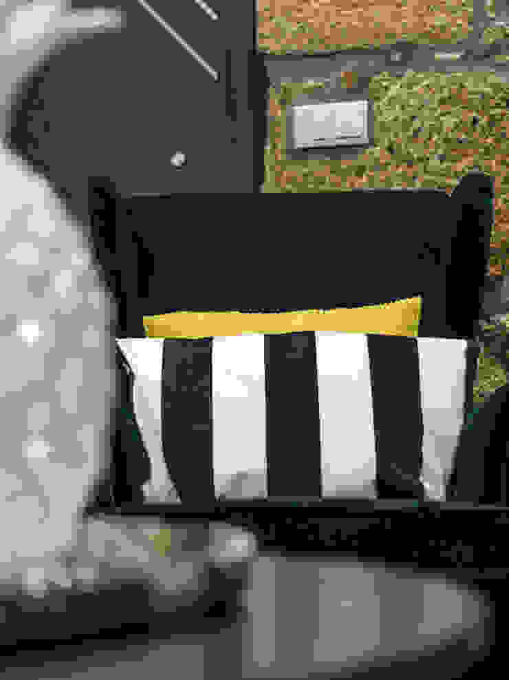 Ruang Keluarga Gaya Rustic Oleh BENEDITO MARTINS Rustic