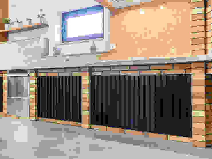 Oleh BENEDITO MARTINS Rustic