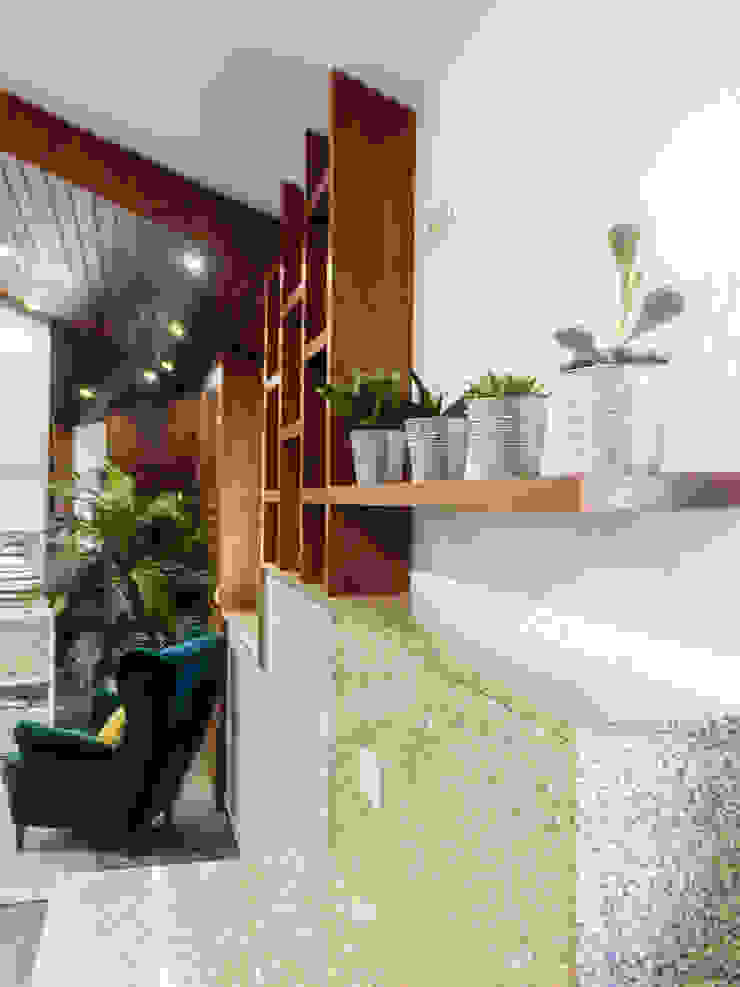 Ruang Makan Gaya Rustic Oleh BENEDITO MARTINS Rustic