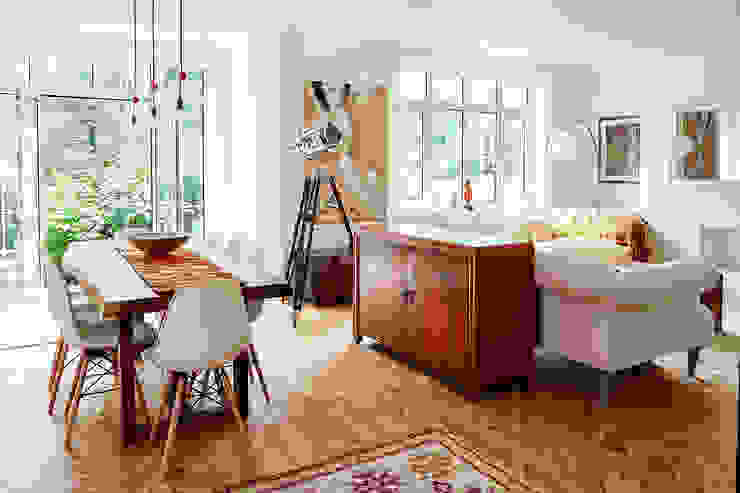 Highgate Home Refurbishment Patience Designs Studio Ltd Soggiorno moderno