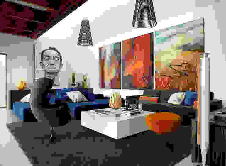 Interior Design Eclectic, No Place Like Home ® No Place Like Home ® オリジナルデザインの リビング