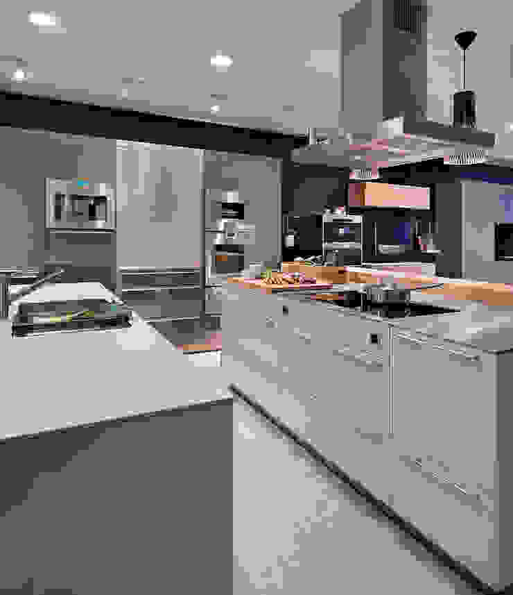 Oxford Showroom Kitchen Architecture Modern kitchen