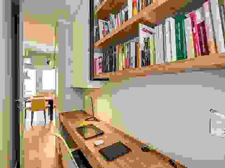 RIZZO di MOB ARCHITECTS Moderno