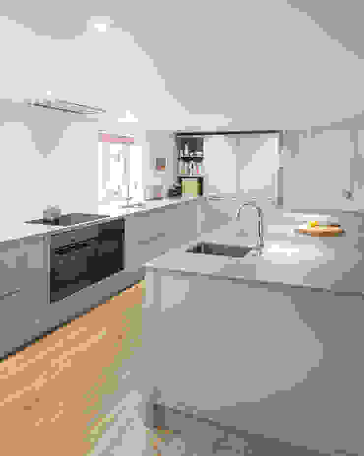 Aston Upthorpe - Handleless In-Frame Kitchen cu_cucine Modern Kitchen