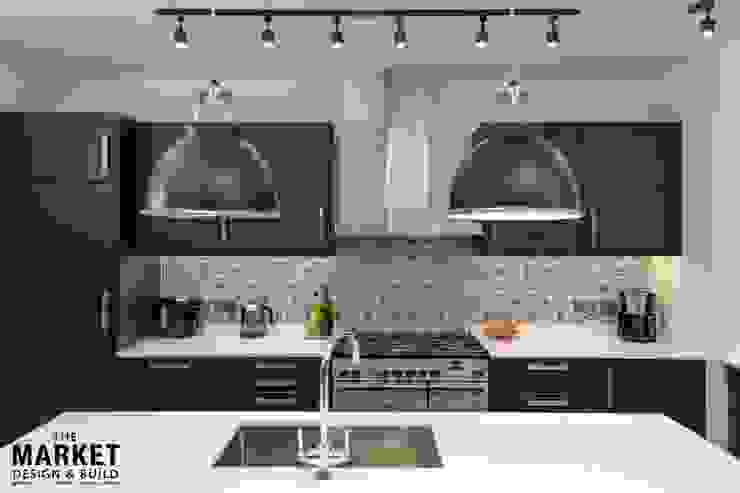 Twickenham Extension, Loft Conversion & Refurb, The Market Design & Build The Market Design & Build Modern kitchen