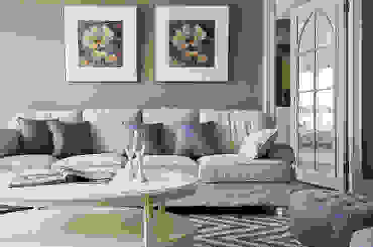 用光譜寫的美式鄉村風 辰林設計 客廳 Beige 镜框,桌子,财产,长椅,家具,白色的,蓝色,舒适,产品,天蓝色