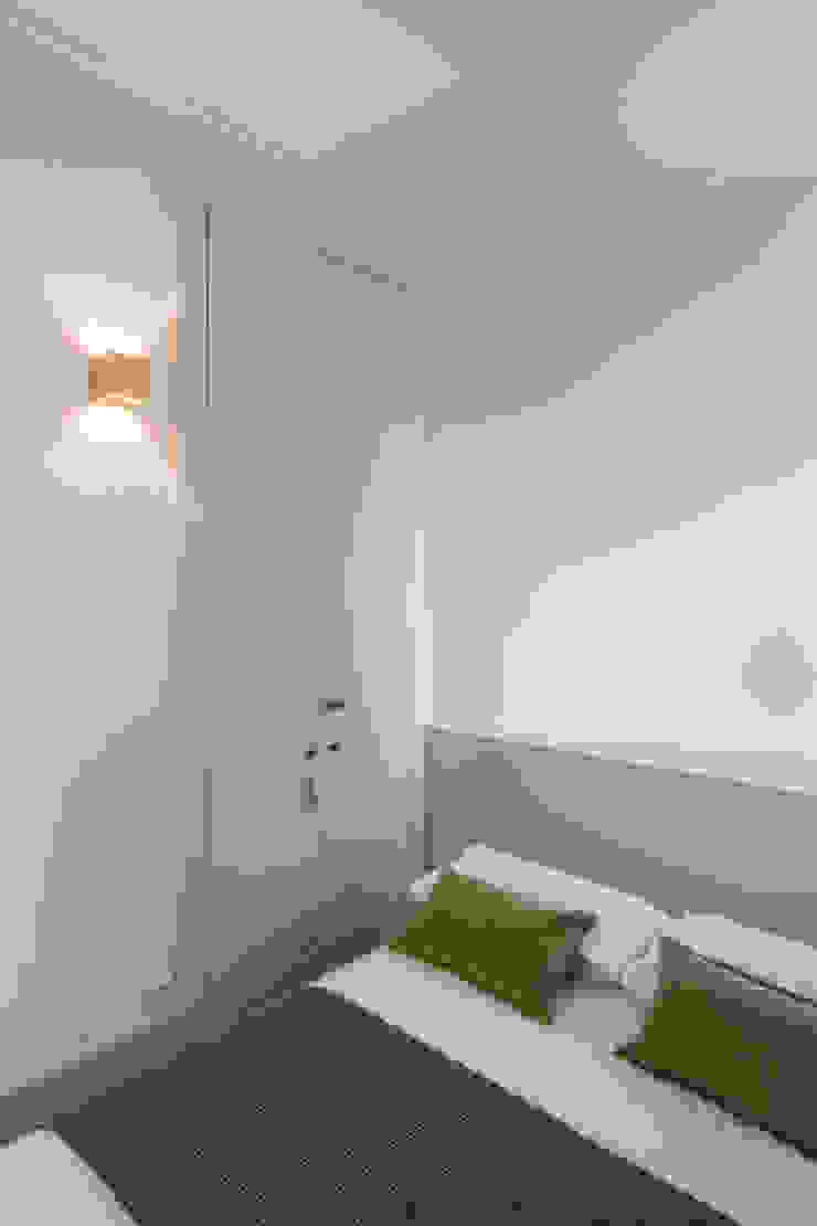 Quarto - Piso 0 Quartos minimalistas por Pedro Ferreira Architecture Studio Lda Minimalista