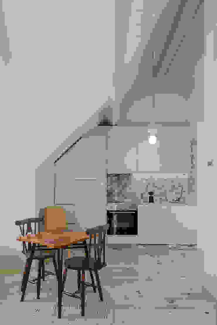 Cozinha Cozinhas minimalistas por Pedro Ferreira Architecture Studio Lda Minimalista