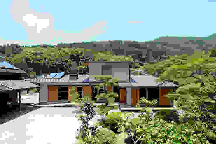 里の家～玖珠万年山の麓 実りある住まい～ 山道勉建築 北欧風 家 木 白色