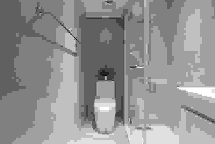 橙羿設計有限公司 Bagno in stile scandinavo