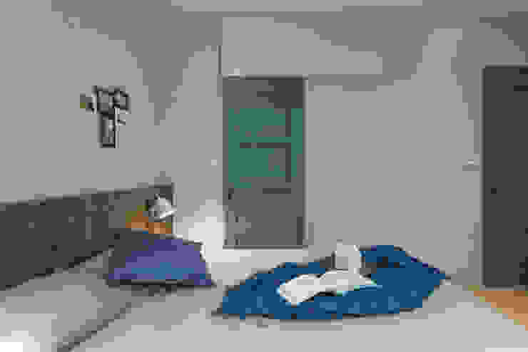 橙羿設計有限公司 Camera da letto in stile scandinavo