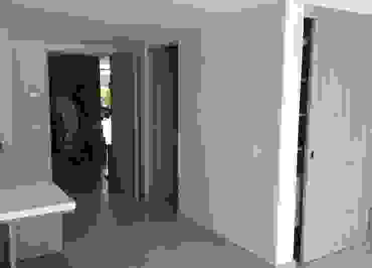 The Perfect Studio Apartment—Designer-Look Under $4000 Dollars (2014) James Grey Interiors Stairs