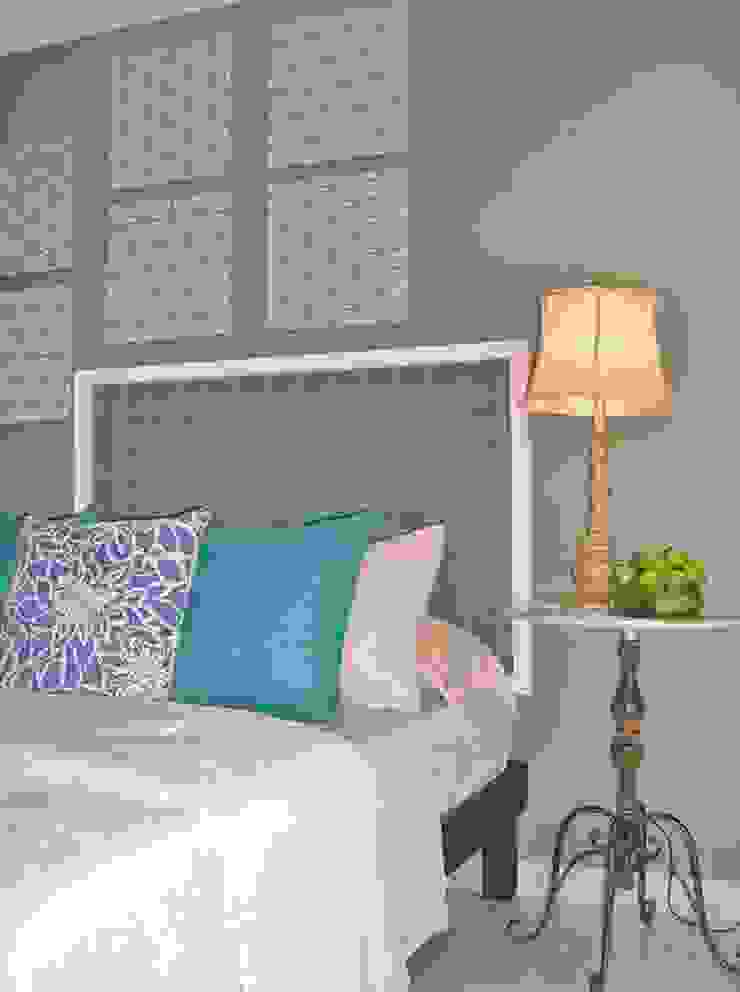 The Perfect Studio Apartment—Designer-Look Under $4000 Dollars (2014) James Grey Interiors Stairs