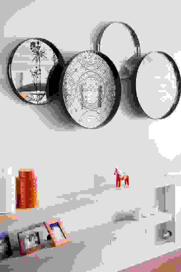 ShiStudio Interior Design Salas de estilo escandinavo