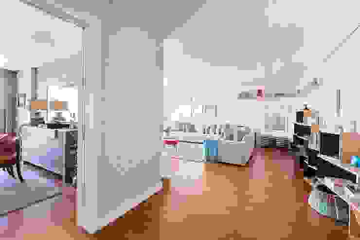 ShiStudio Interior Design Salas de estilo escandinavo