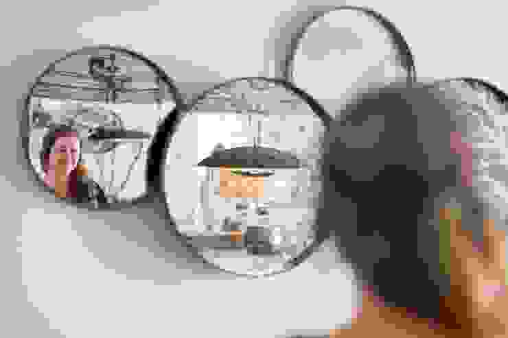 ShiStudio Interior Design Salas de estilo escandinavo