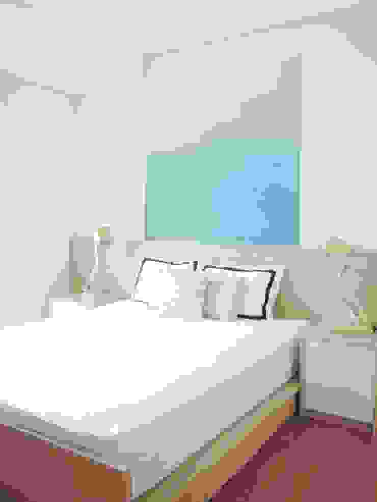 WPK Apartment, byatelier byatelier Modern Bedroom White