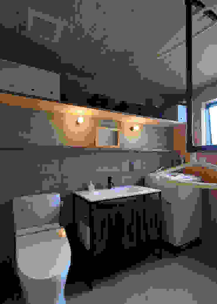 ㈱ライフ建築設計事務所 Modern bathroom