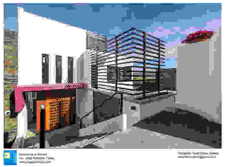 Detalle de Herreria René Flores Photography Casas modernas