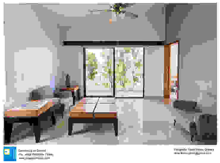 Recámara Principal René Flores Photography Dormitorios modernos