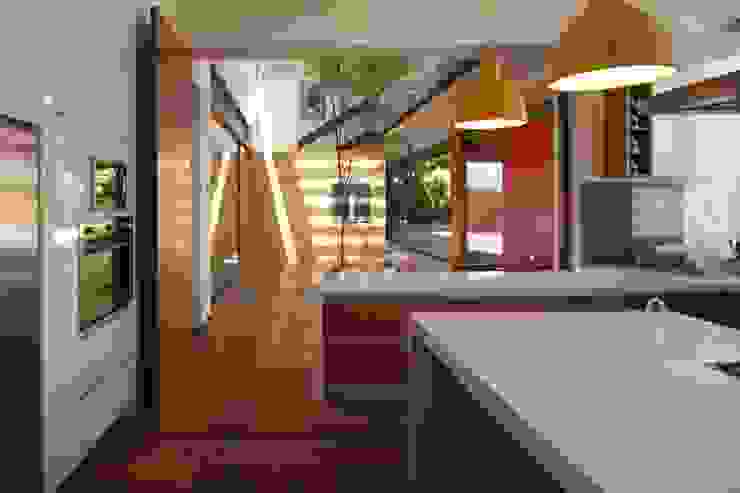 RED HOUSE Hernandez Silva Arquitectos مطبخ