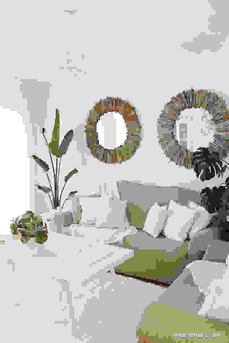 homify Mediterrane Wohnzimmer