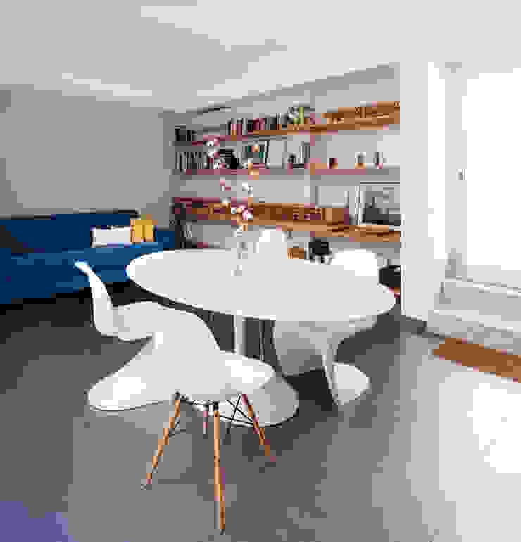 Sala riunioni / pranzo manuarino architettura design comunicazione Sala da pranzo minimalista Ferro / Acciaio Bianco tavolo da pranzo,tavolo,sedie,pavimento in ferroin