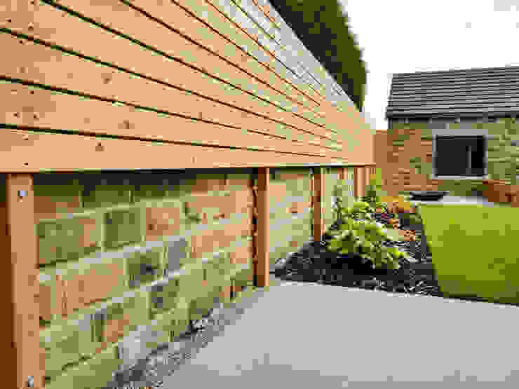 Horizontally Boarded Fence Yorkshire Gardens Modern Garden modern fence,porcelain paving,grey paving