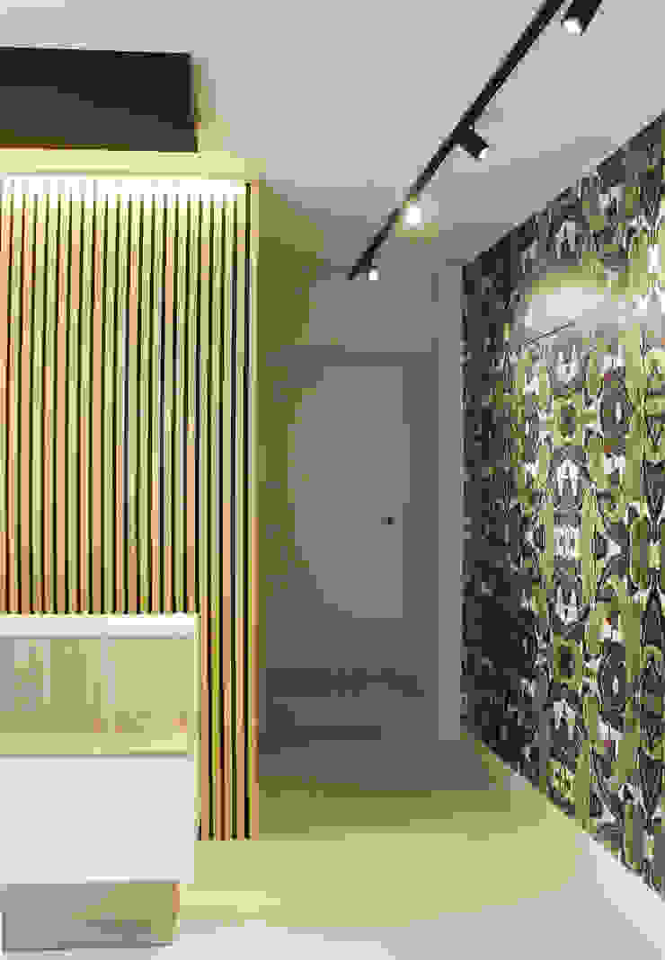 L' ALTERNATIVA ESTETICA BEAUTY & CARE ALMA DESIGN Ingresso, Corridoio & Scale in stile moderno